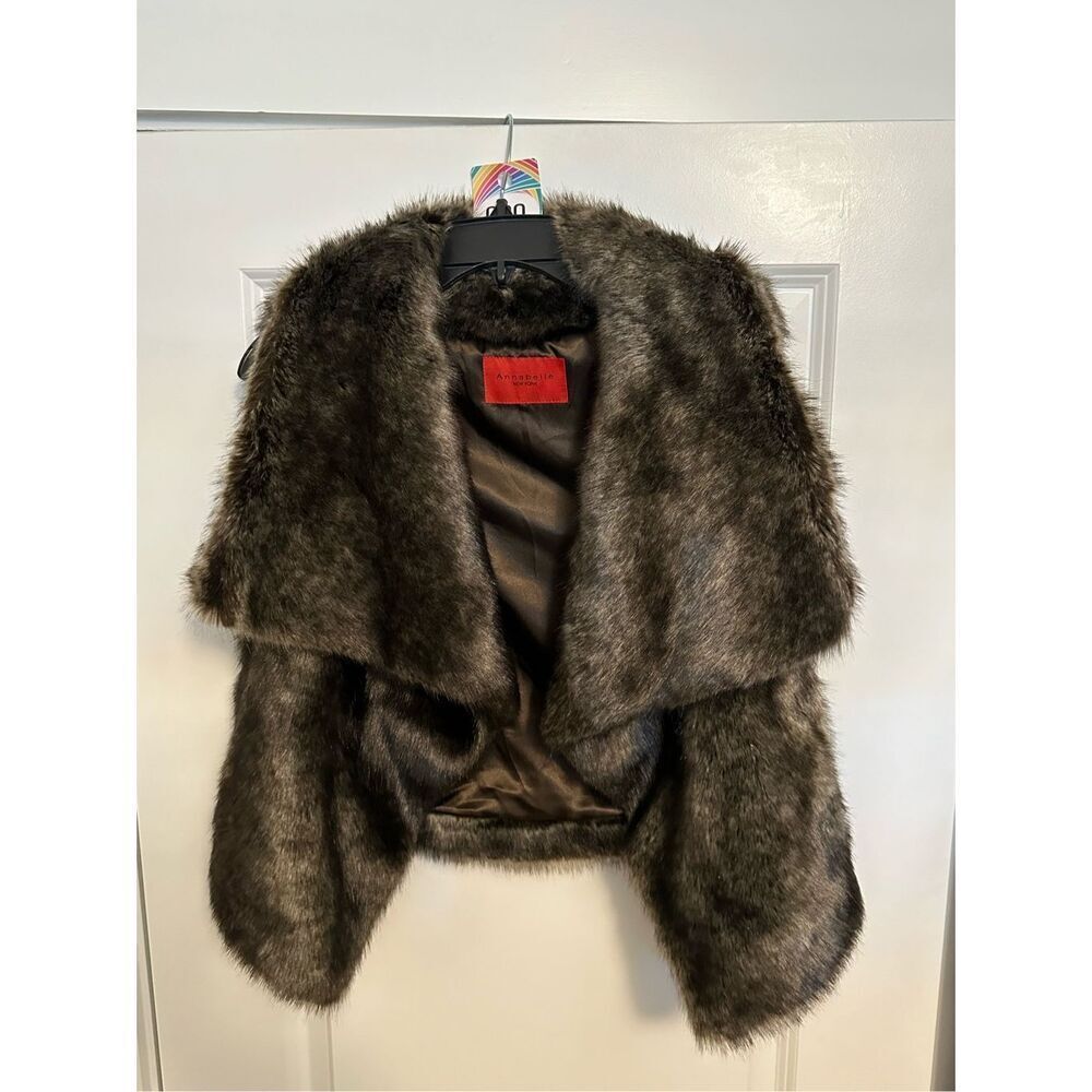 Annabelle New York Faux Fur Wing Collar Vest Womens S Brown NWT Mobwife Glam